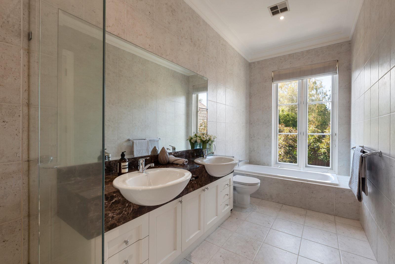 Real Estate and Property in 17 Avalon Road, Armadale, VIC