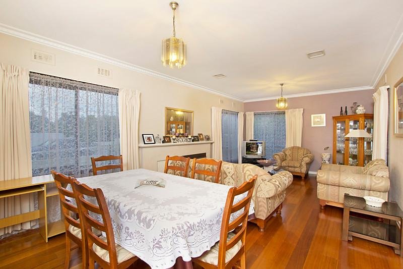 Gallery: 17 Avon Street