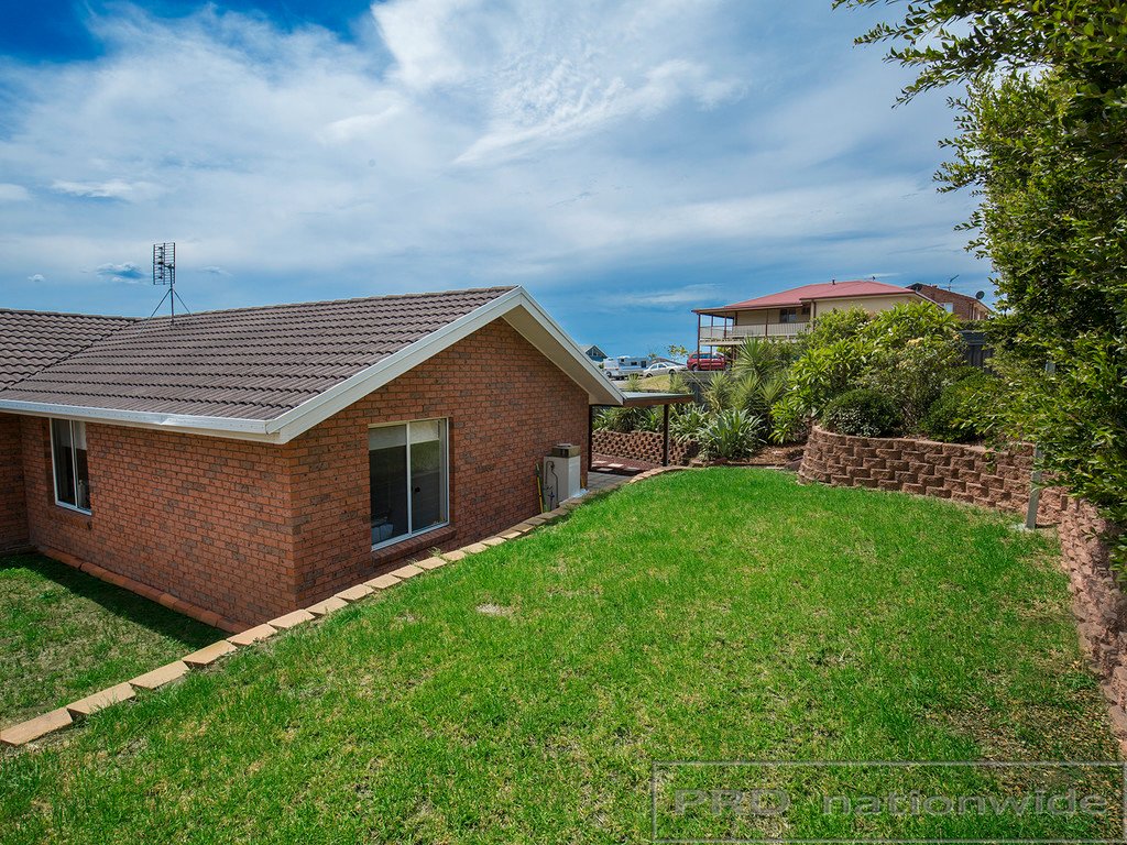17 Baker Drive TENAMBIT 18