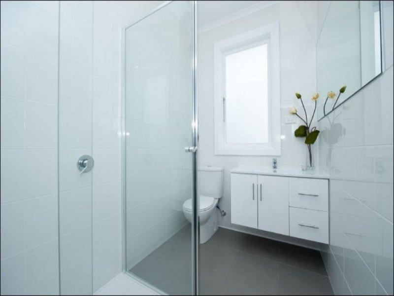 Gallery: 17 Ballard Street