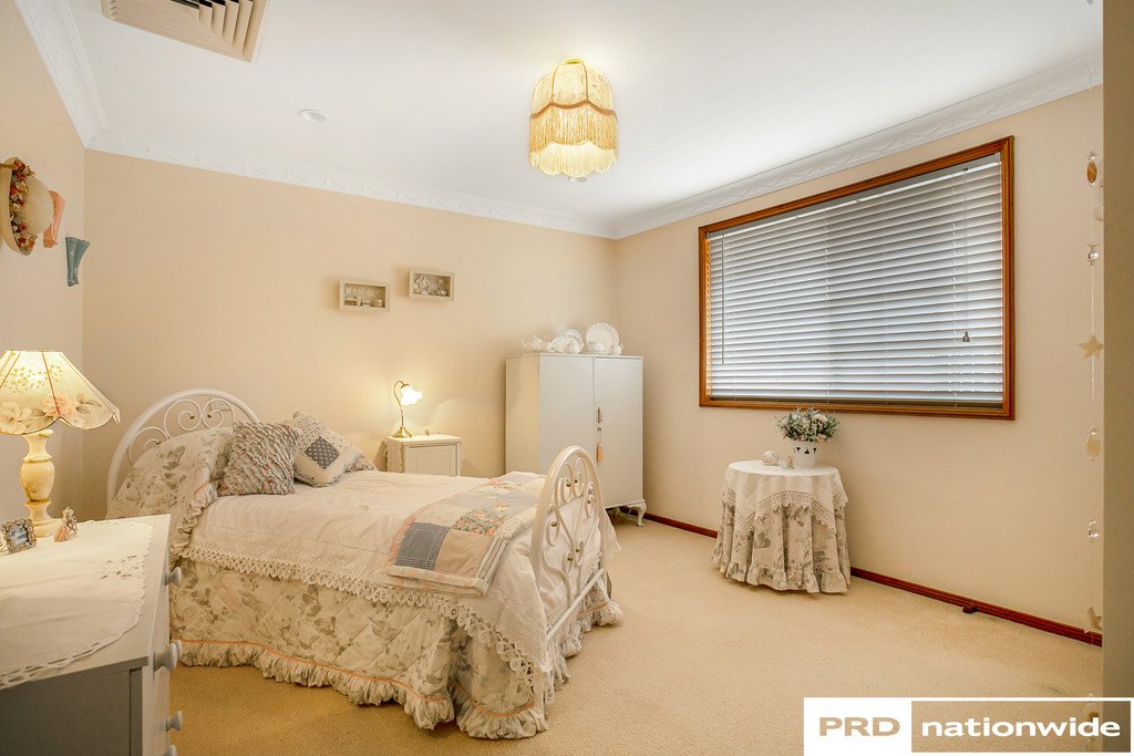 17 Bandalong Street TAMWORTH 15