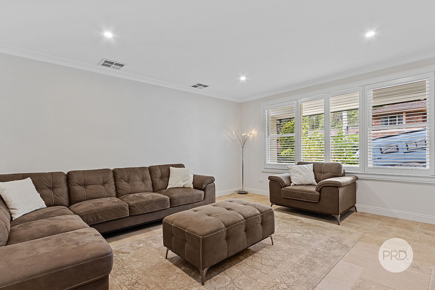 17 Banksia Place LUGARNO 10