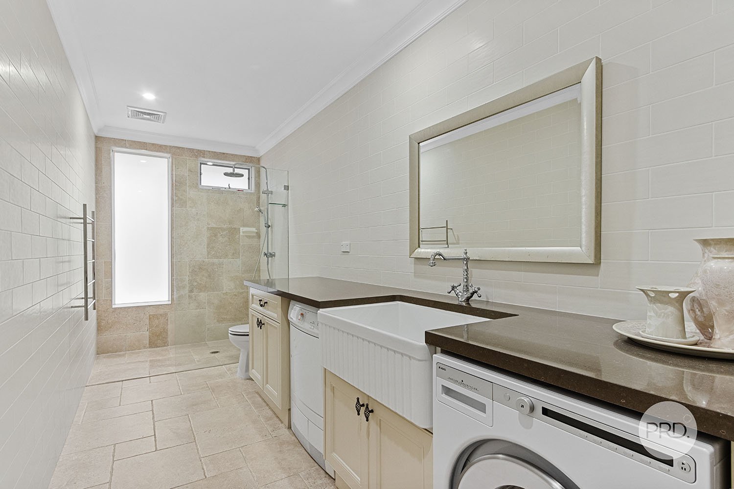 17 Banksia Place LUGARNO 16