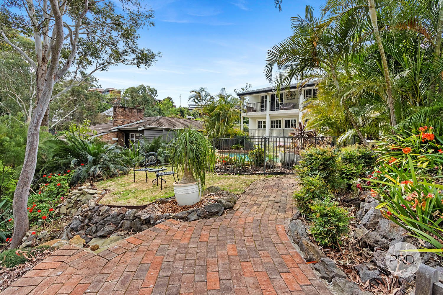 17 Banksia Place LUGARNO 20