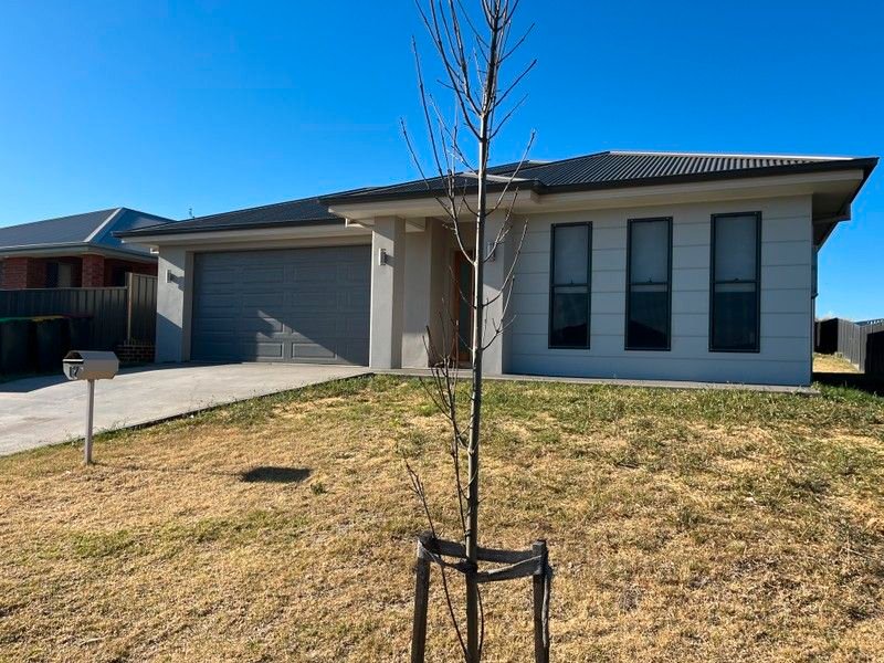 17 Barber Street KOOTINGAL 1