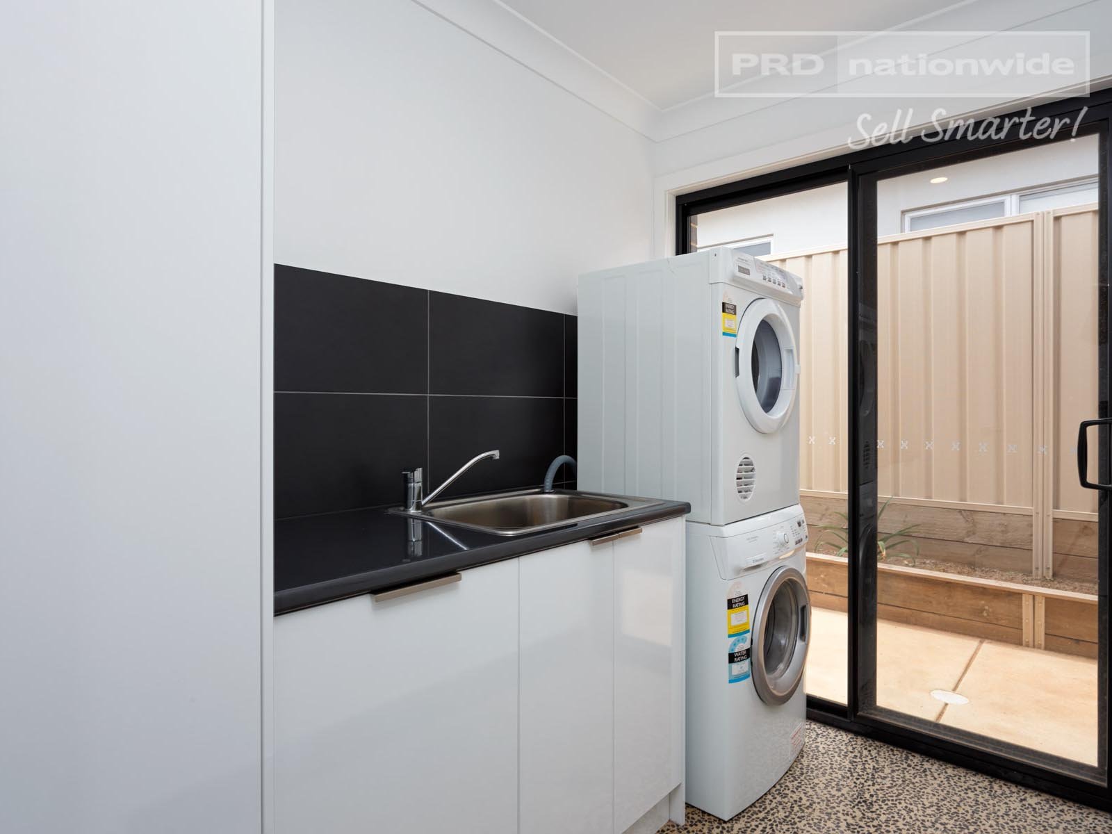 17 Barmedman Ave  GOBBAGOMBALIN 14