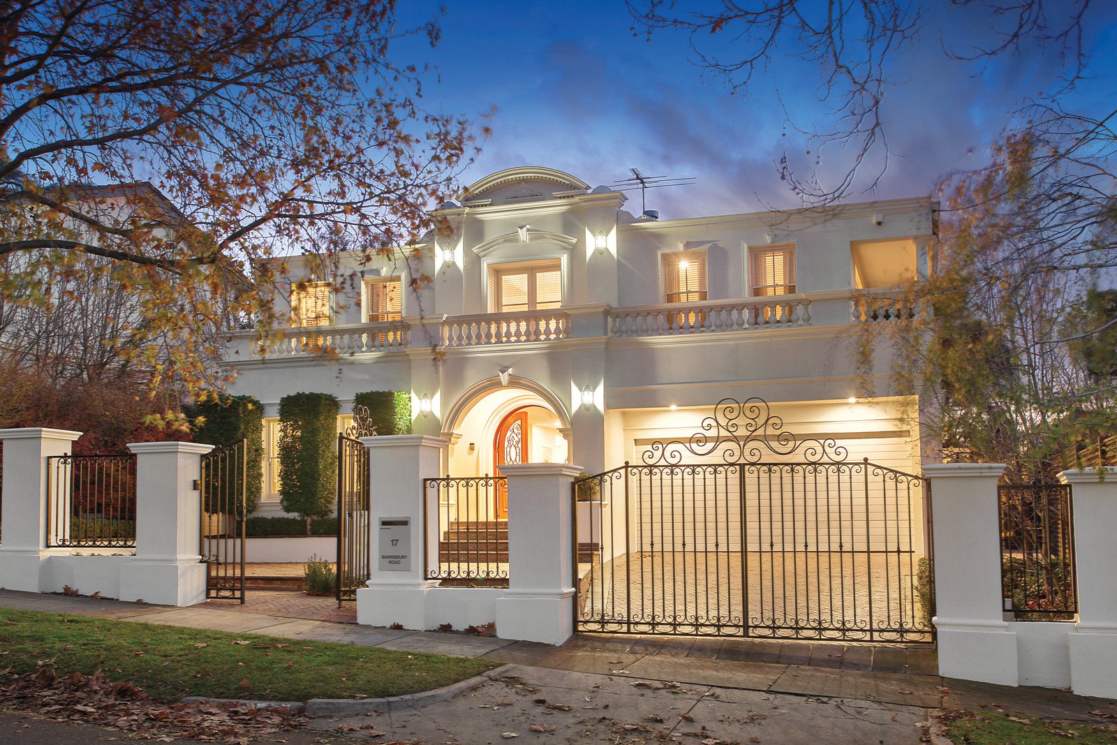 17 Barnsbury Road, Balwyn, VIC