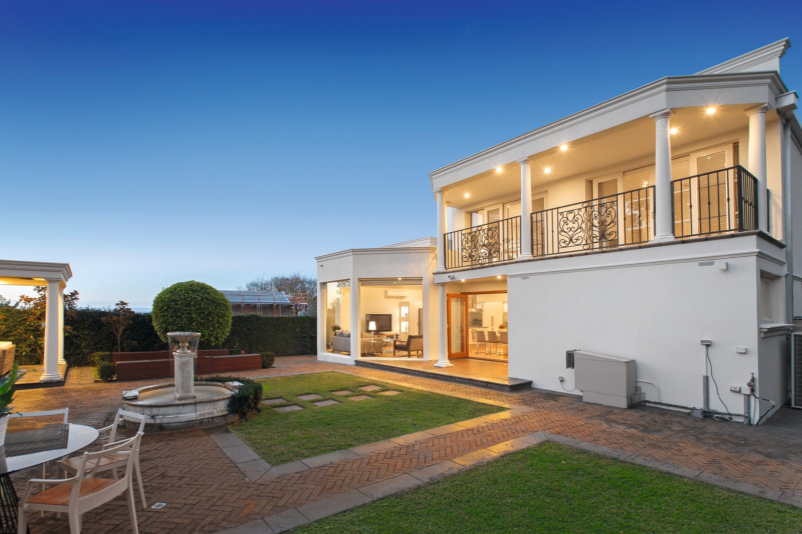 17 Barnsbury Road, Balwyn, VIC