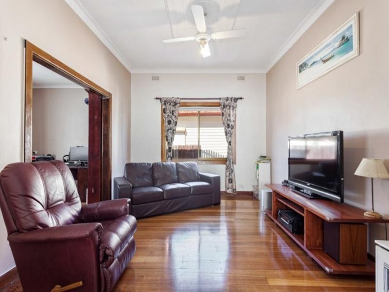 Gallery: 17 Barton Street