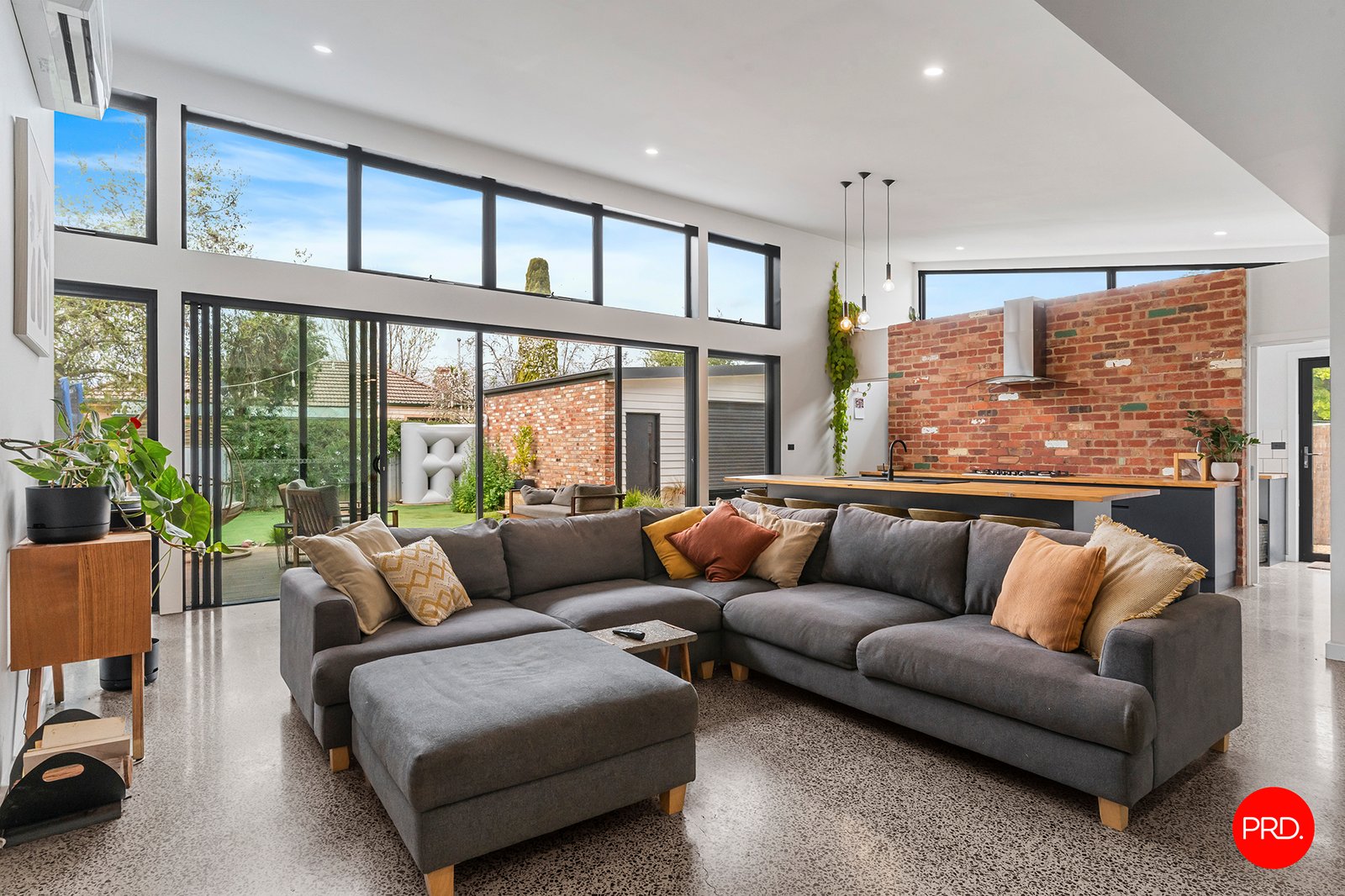 17 Bay Street GOLDEN SQUARE 2