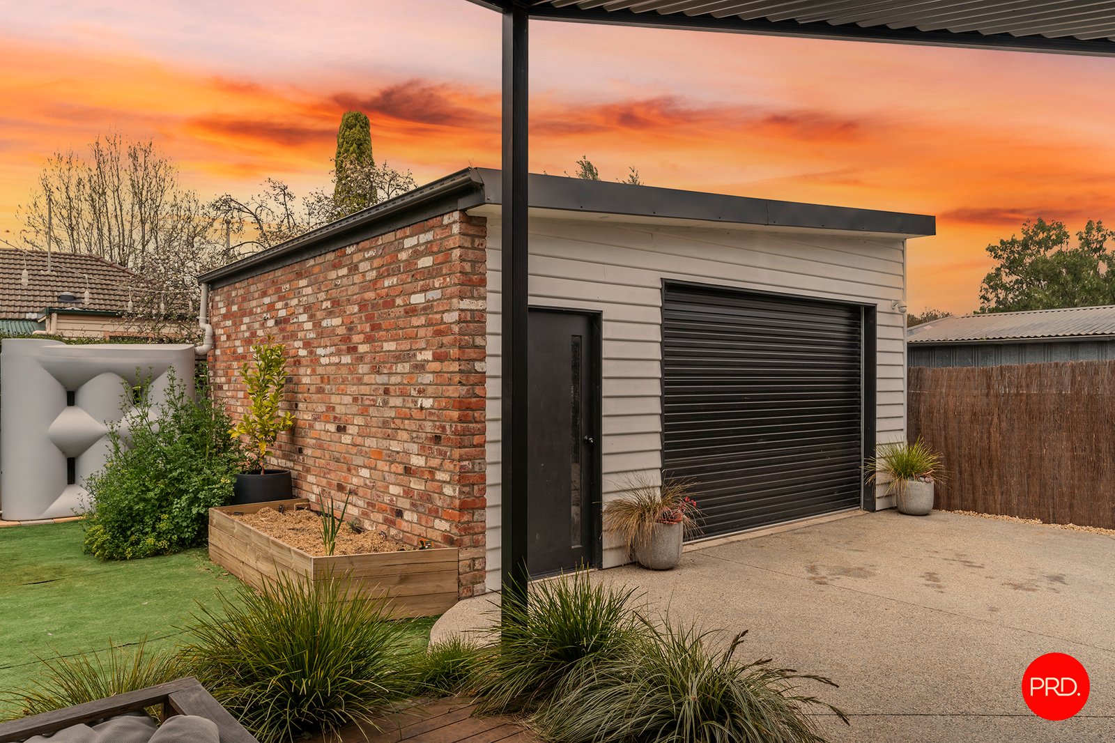 17 Bay Street GOLDEN SQUARE 4