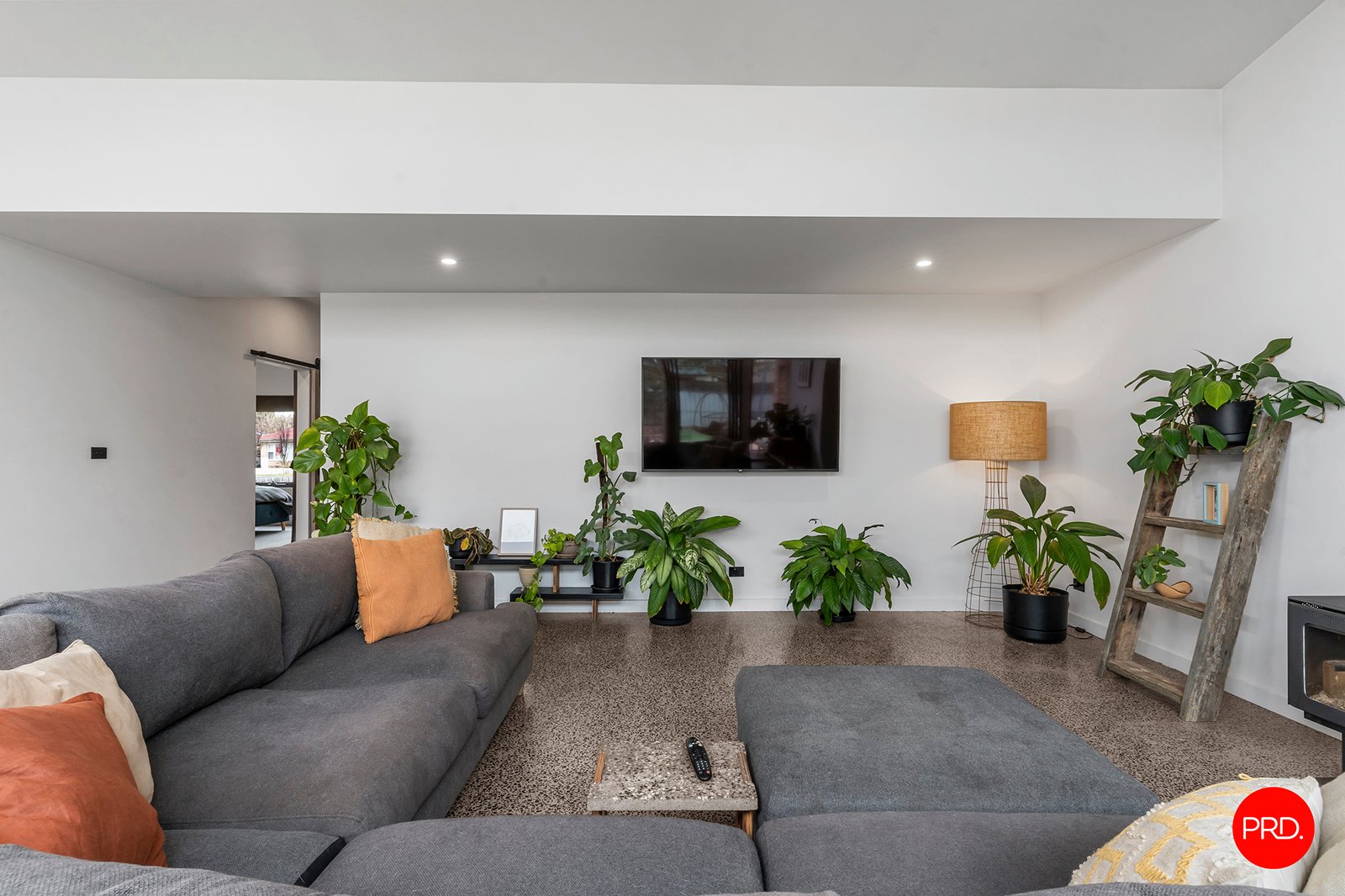 17 Bay Street GOLDEN SQUARE 6