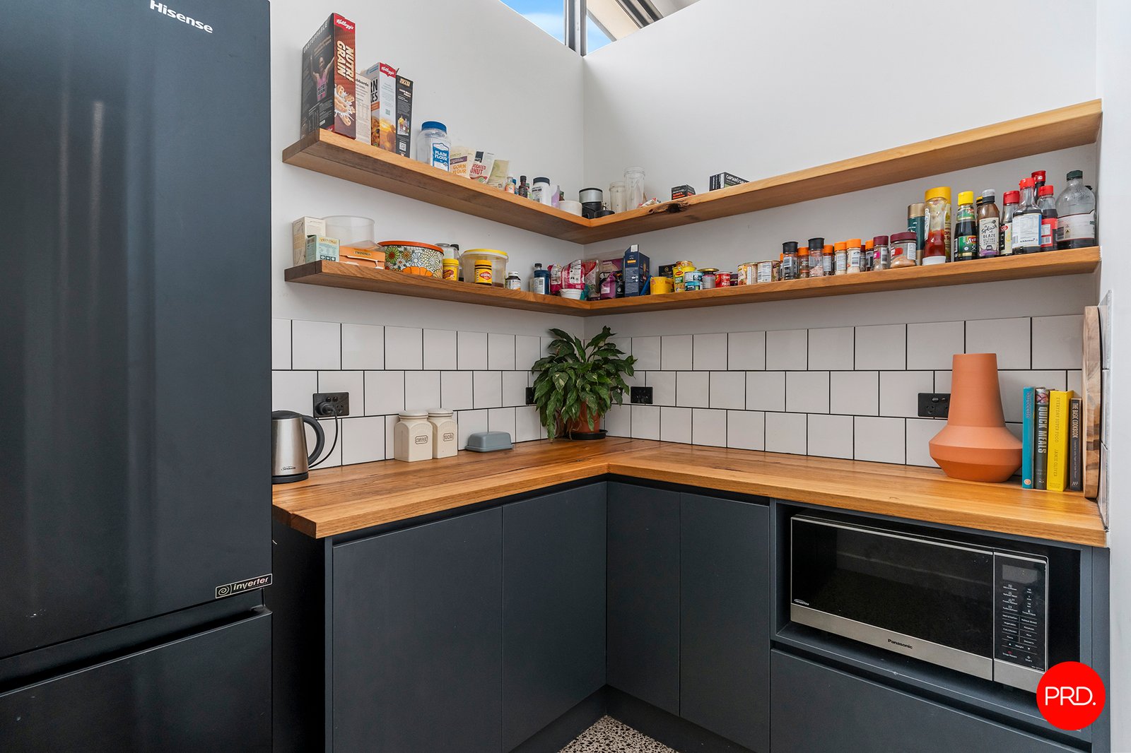 17 Bay Street GOLDEN SQUARE 12