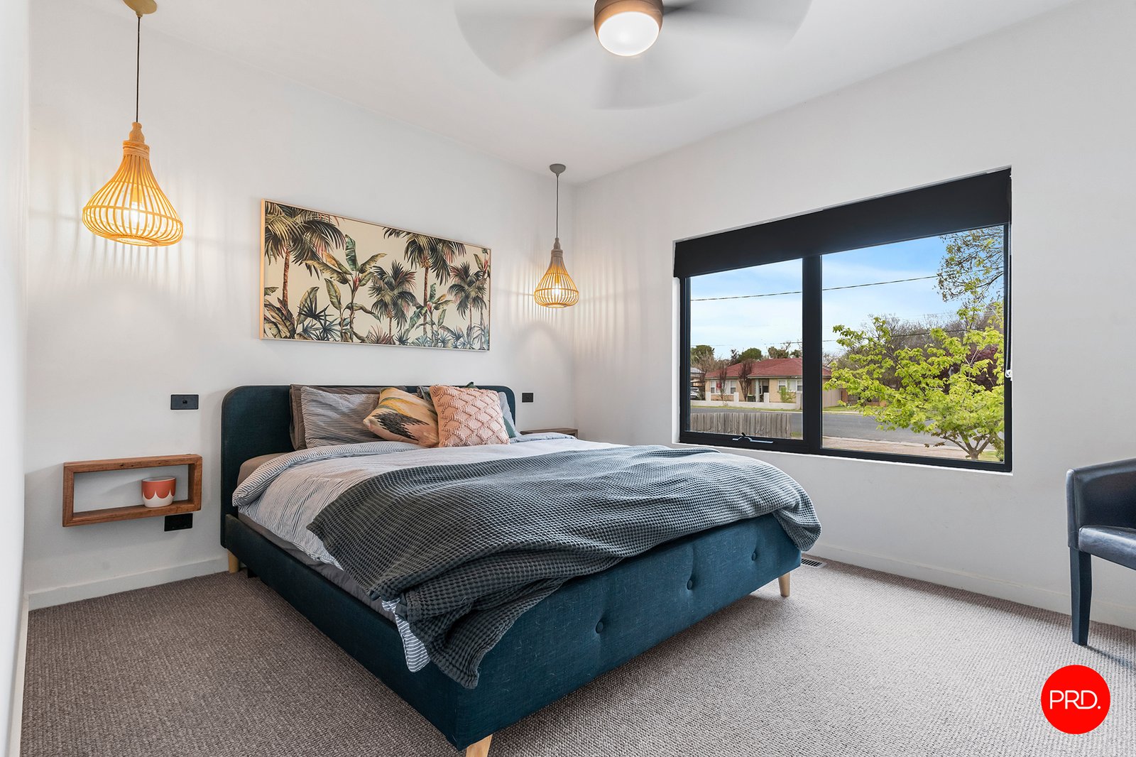 17 Bay Street GOLDEN SQUARE 13