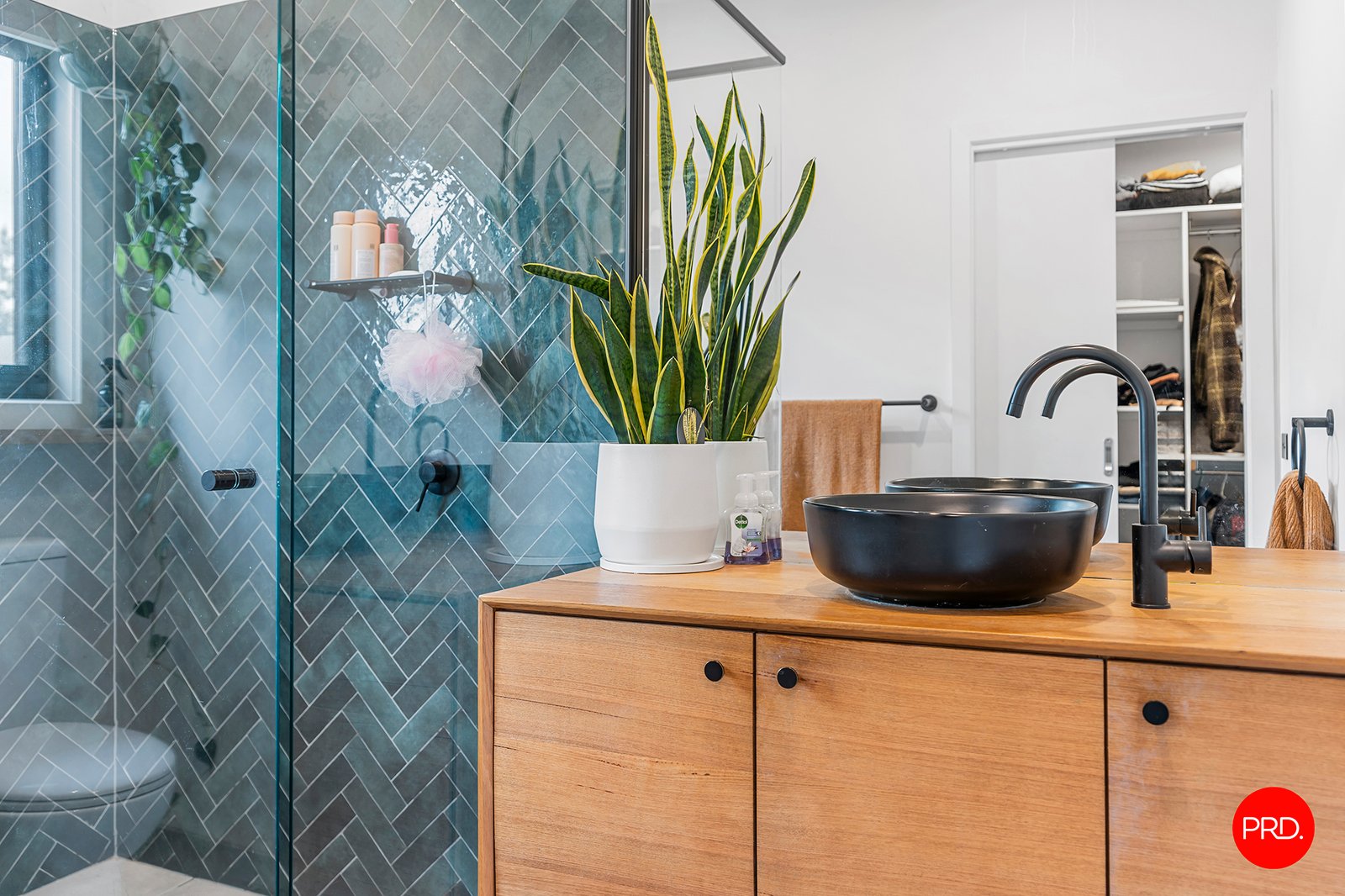 17 Bay Street GOLDEN SQUARE 15