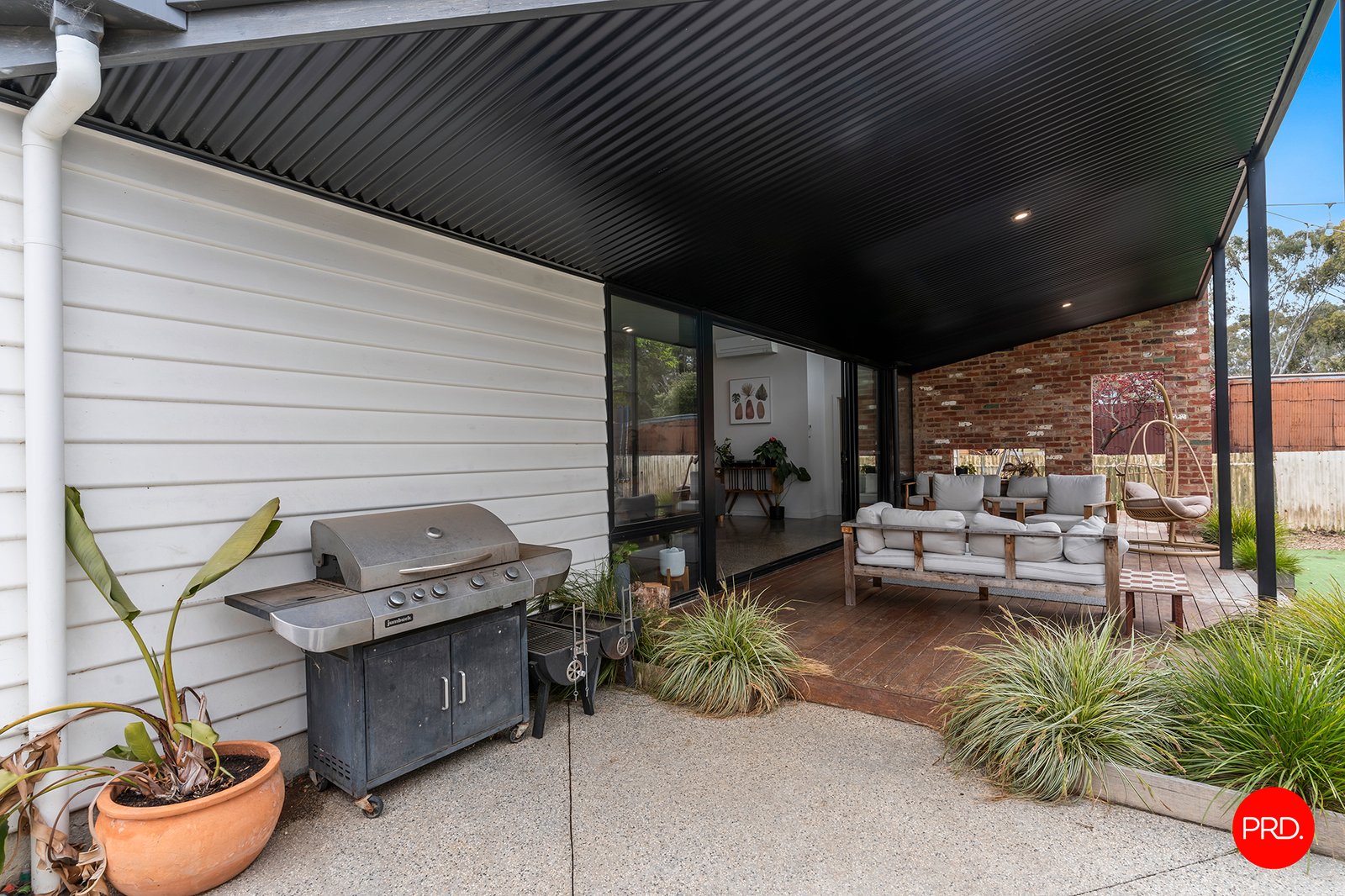 17 Bay Street GOLDEN SQUARE 25