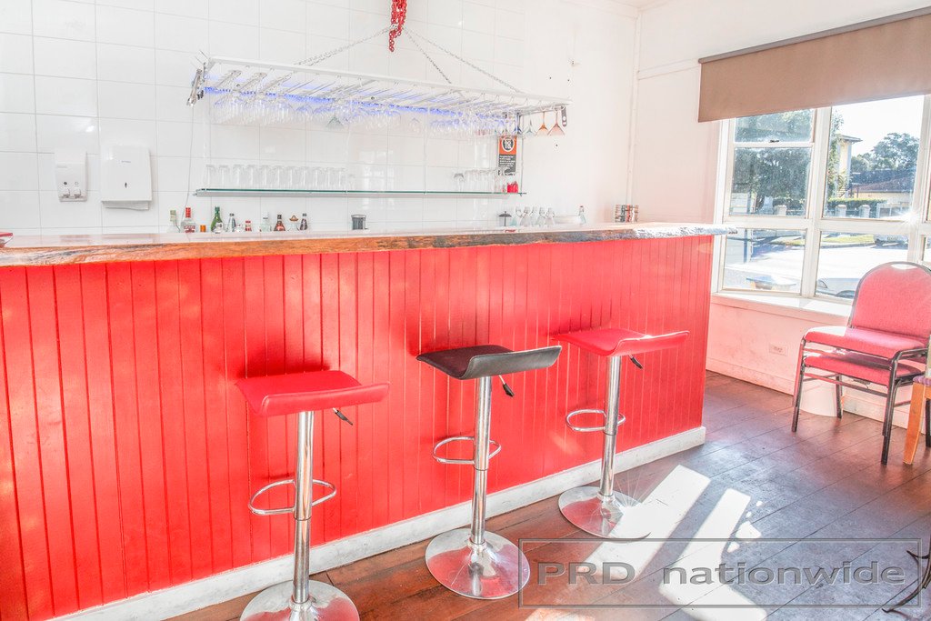 17 Belmore Road LORN 7