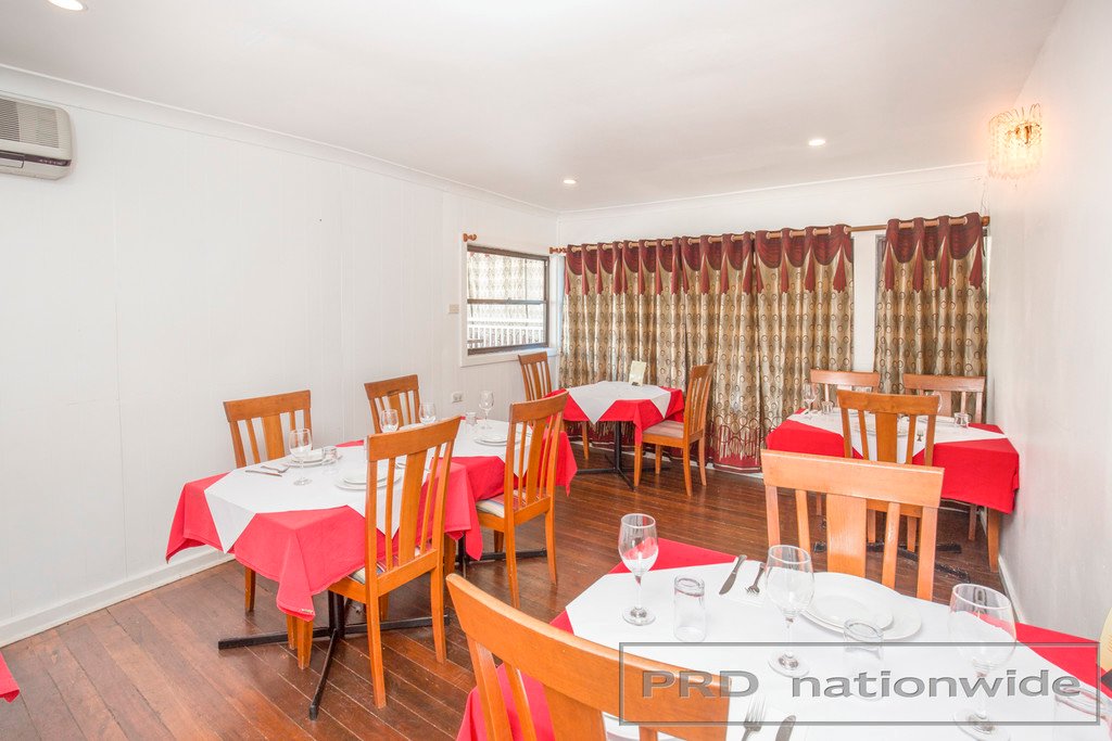 17 Belmore Road LORN 9