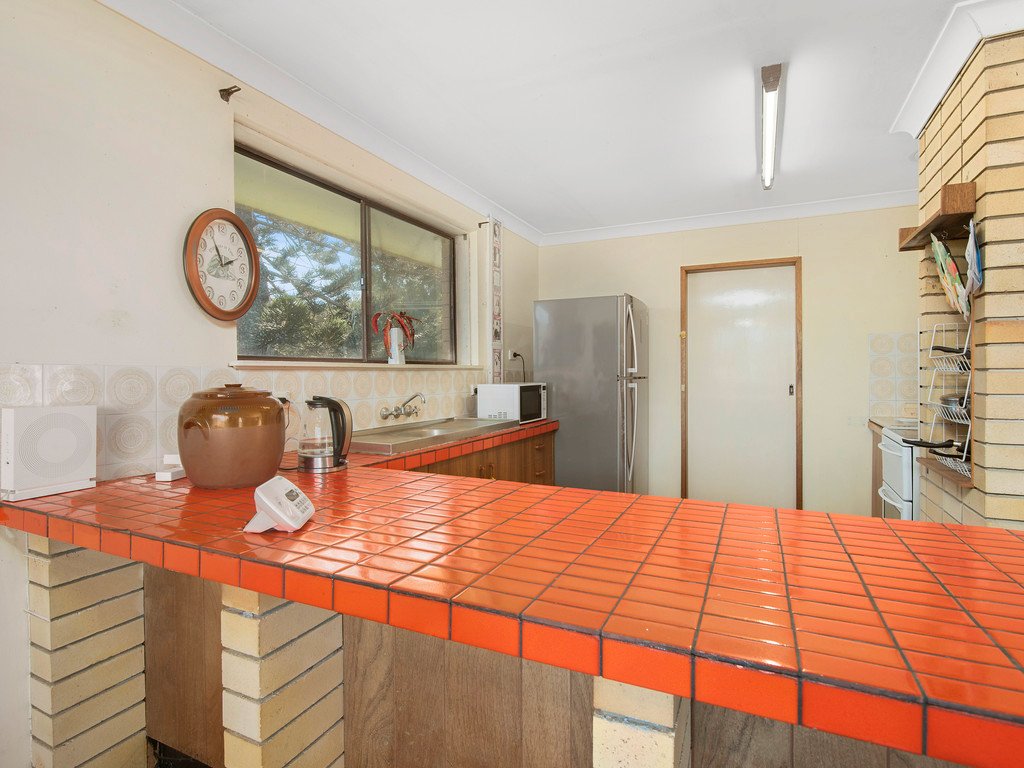 17 Bimbadeen Ave  BANORA POINT 5