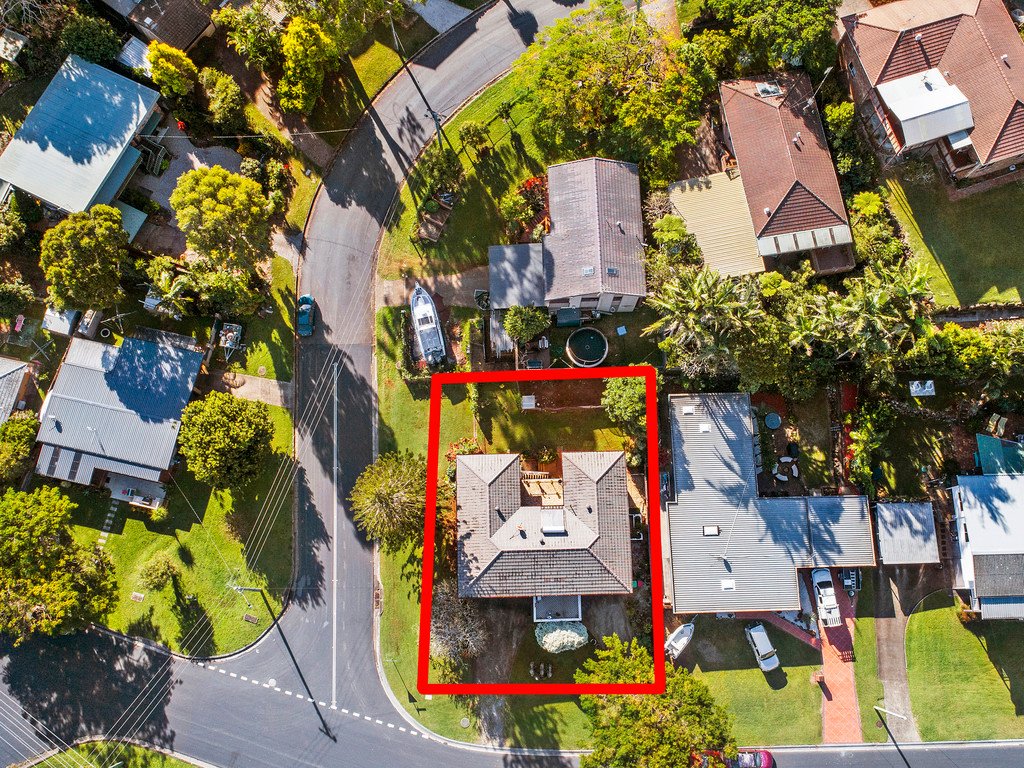 17 Bimbadeen Ave  BANORA POINT 16