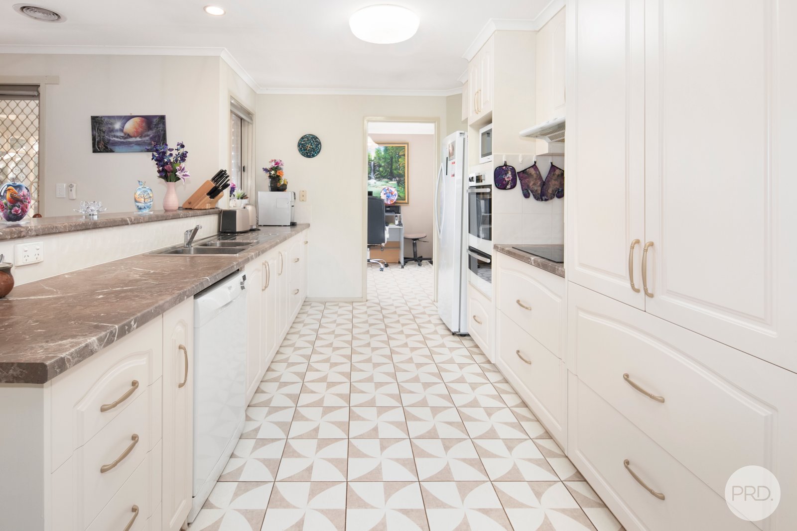 17 Blackwood Court ENFIELD 5