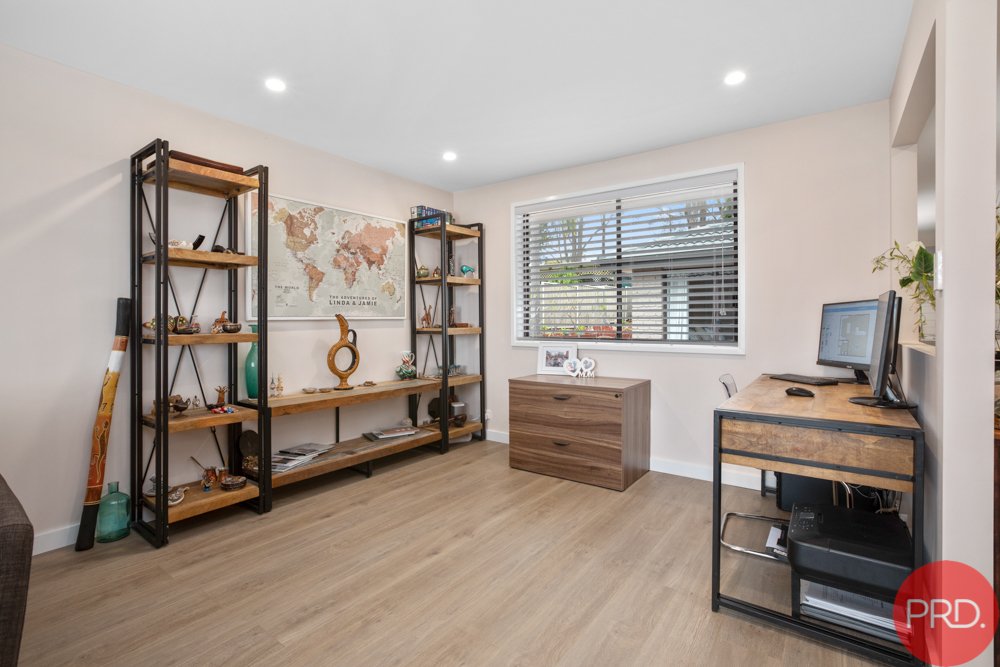 17 Blakewell Road THORNTON 4