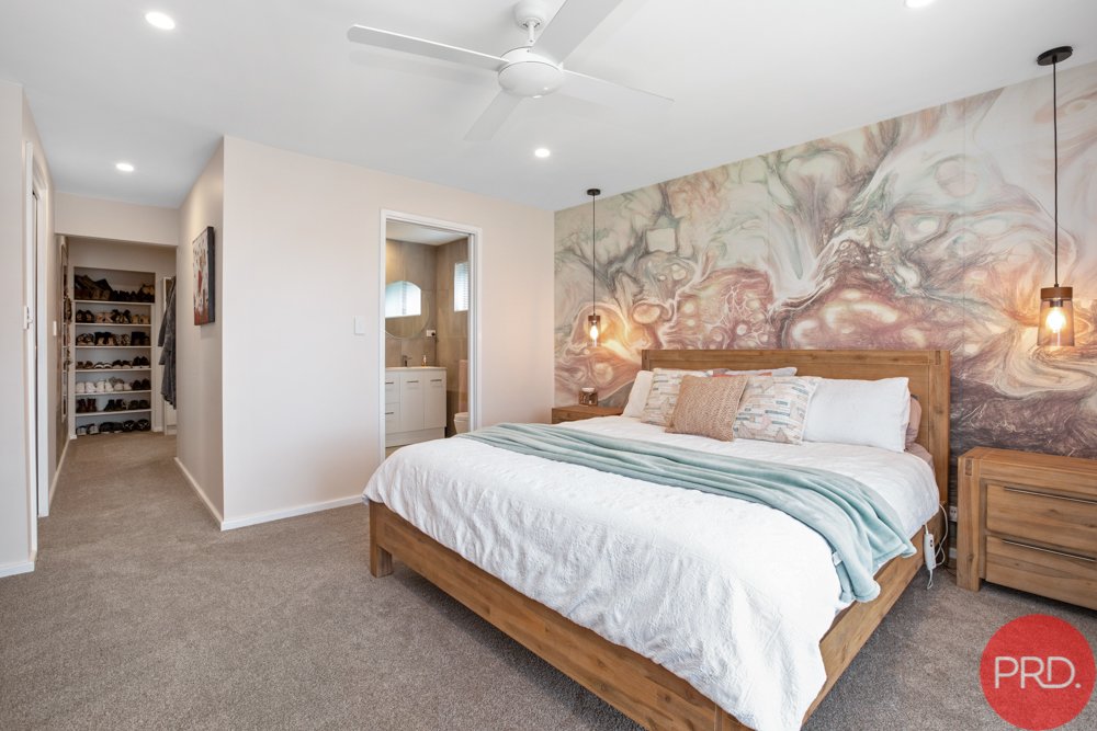17 Blakewell Road THORNTON 12