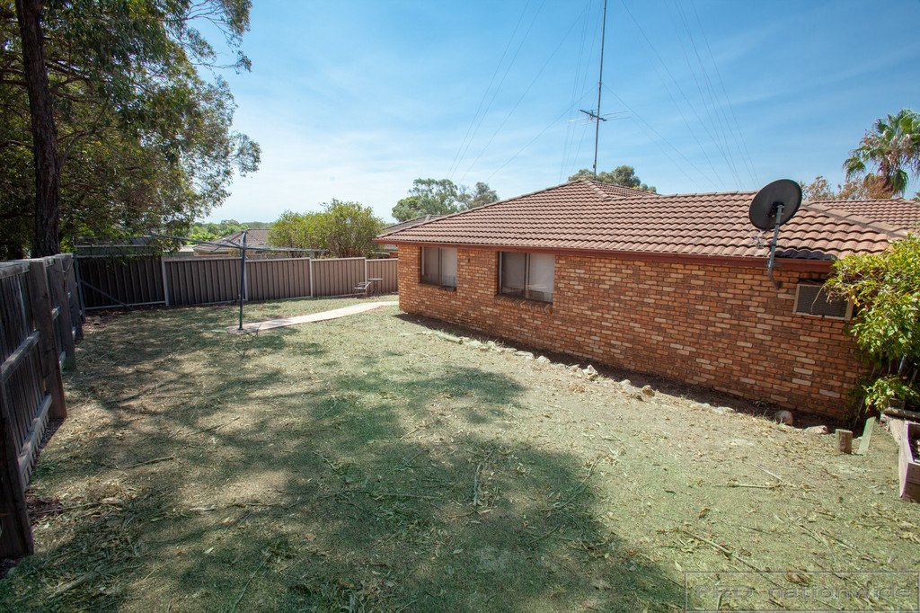 17 Blakewell Road THORNTON 6