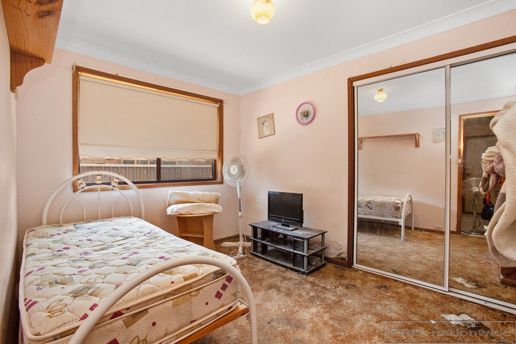 17 Blakewell Road THORNTON 19