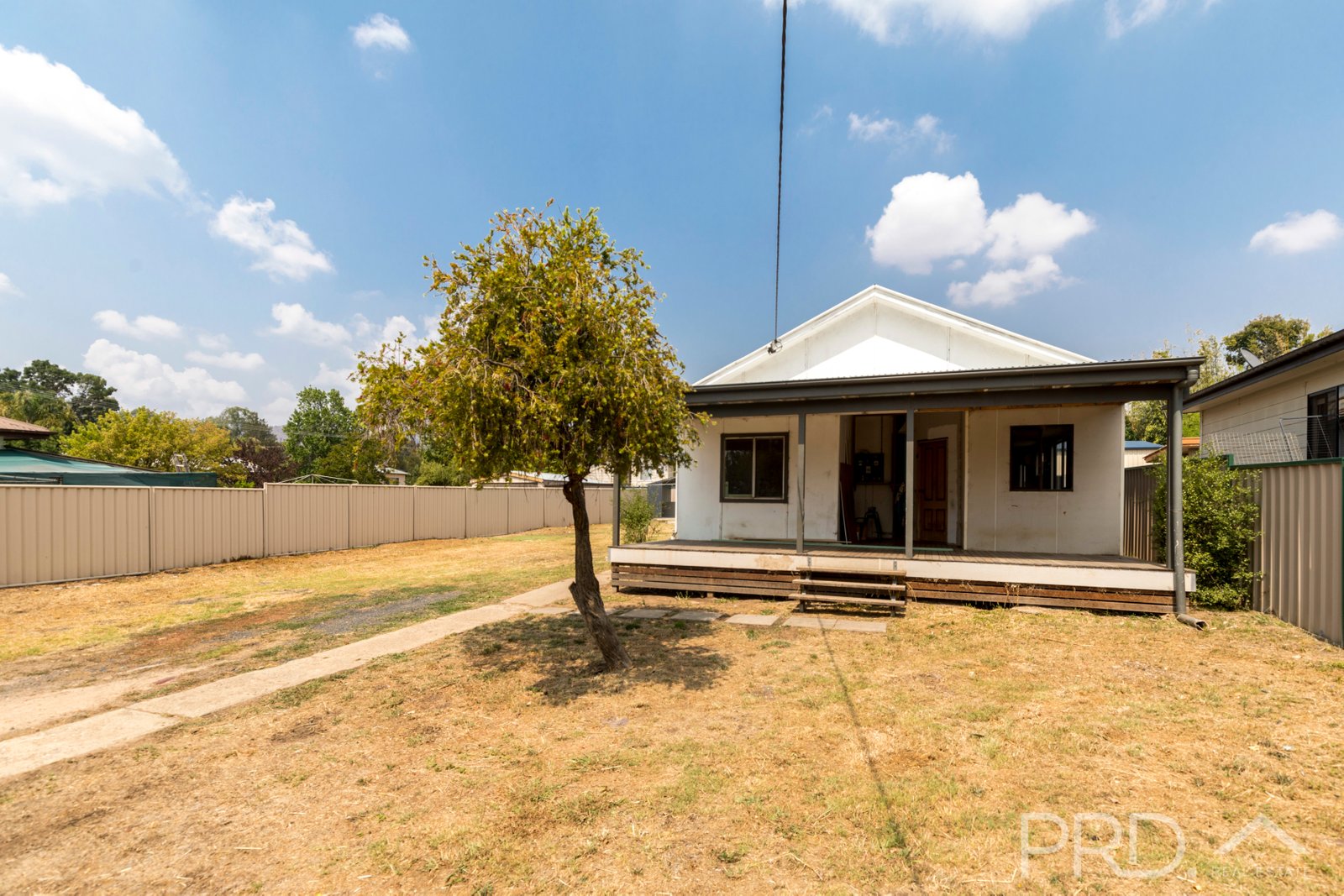 17 Bogong Place TUMUT 1