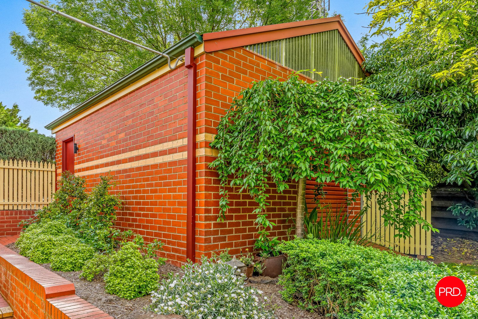 17 Bolton Drive KENNINGTON 15