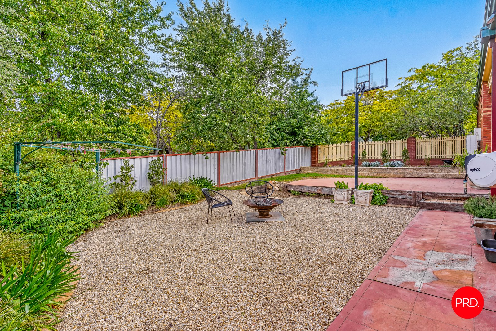 17 Bolton Drive KENNINGTON 21