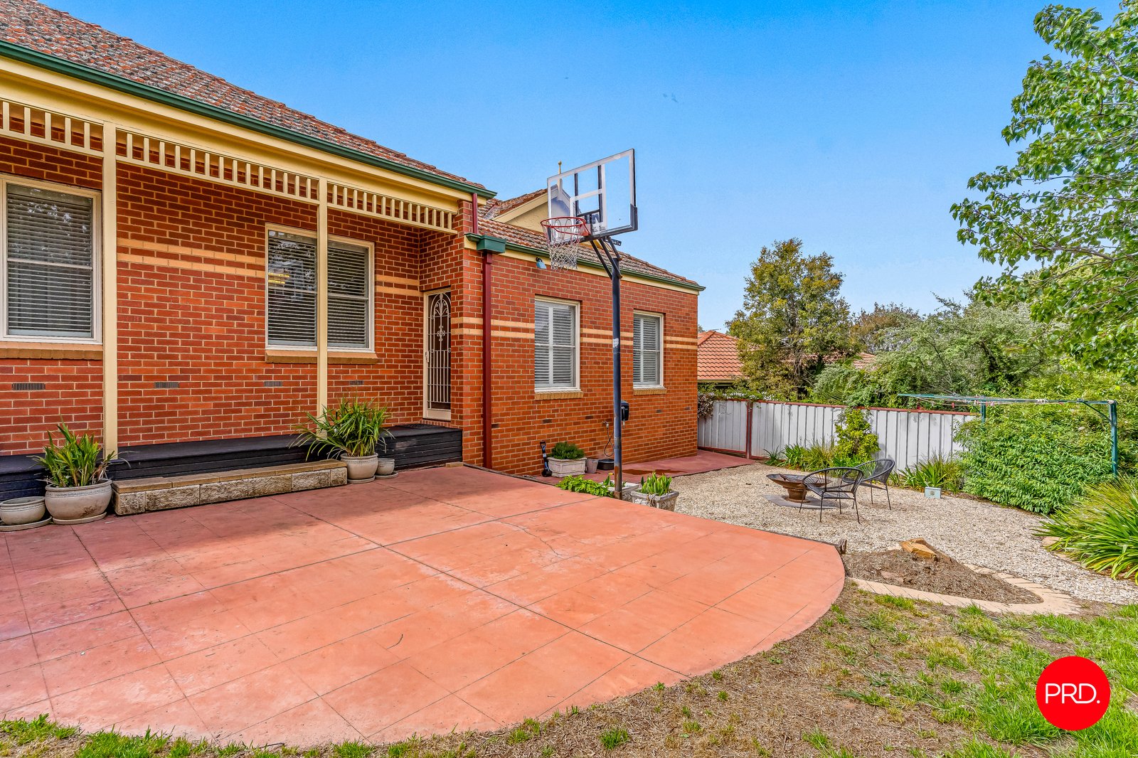 17 Bolton Drive KENNINGTON 22