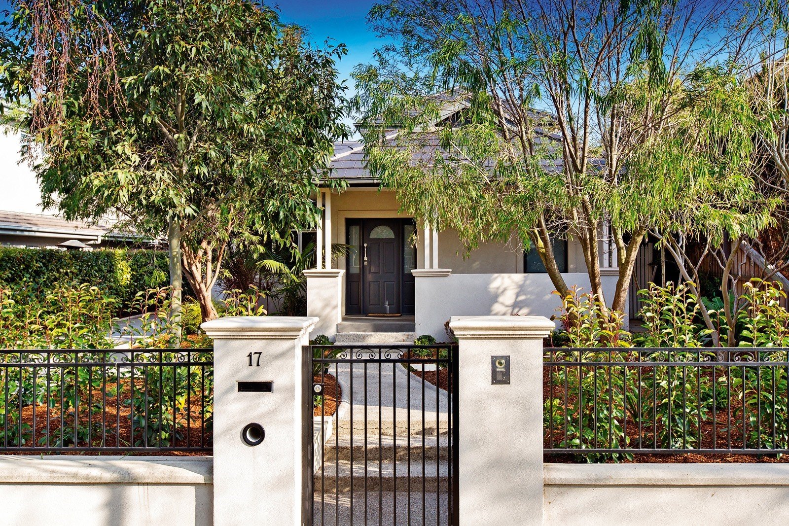 Gallery: 17 Bourneville Avenue