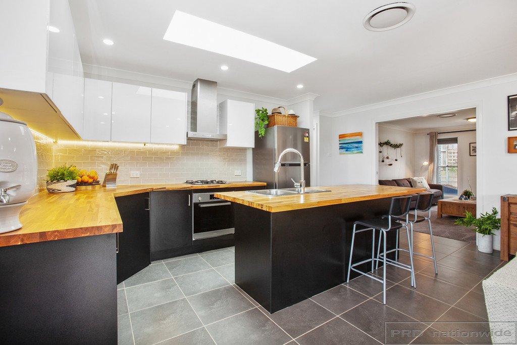 17 Boxer st  GILLIESTON HEIGHTS 8