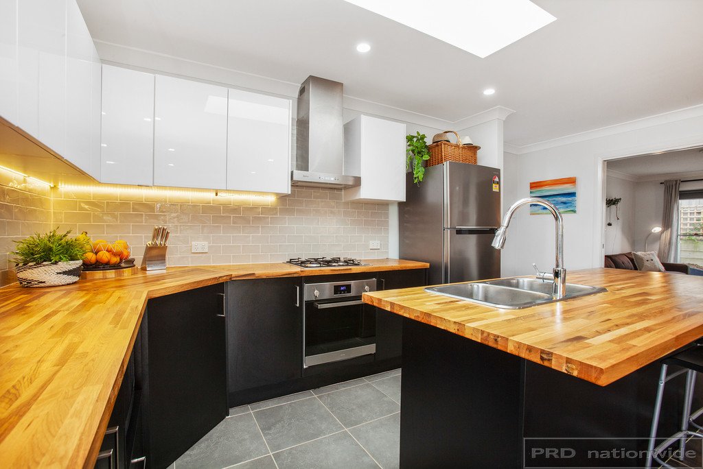 17 Boxer st  GILLIESTON HEIGHTS 19