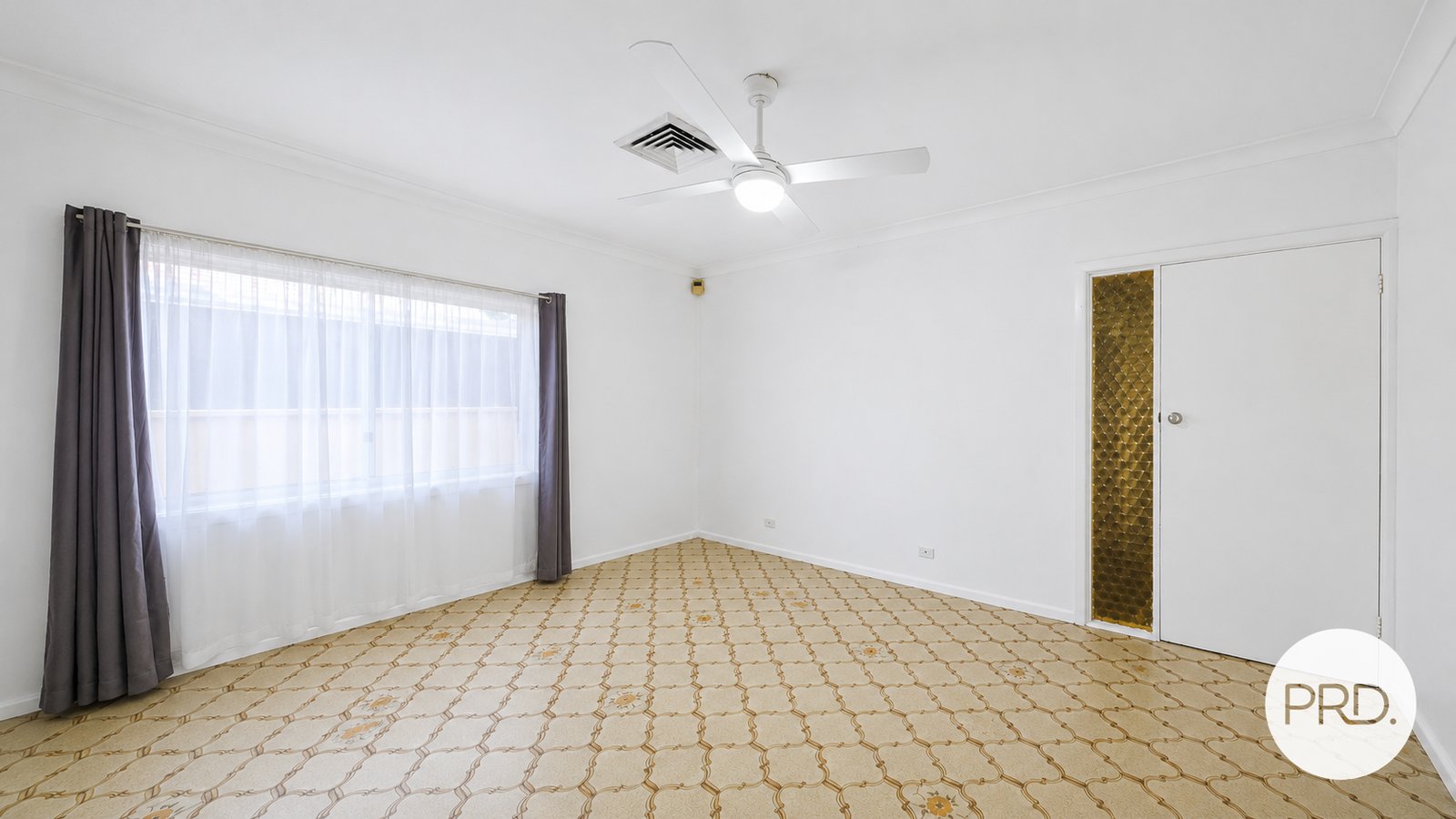 17 Bradshaw Avenue MOOREBANK 2