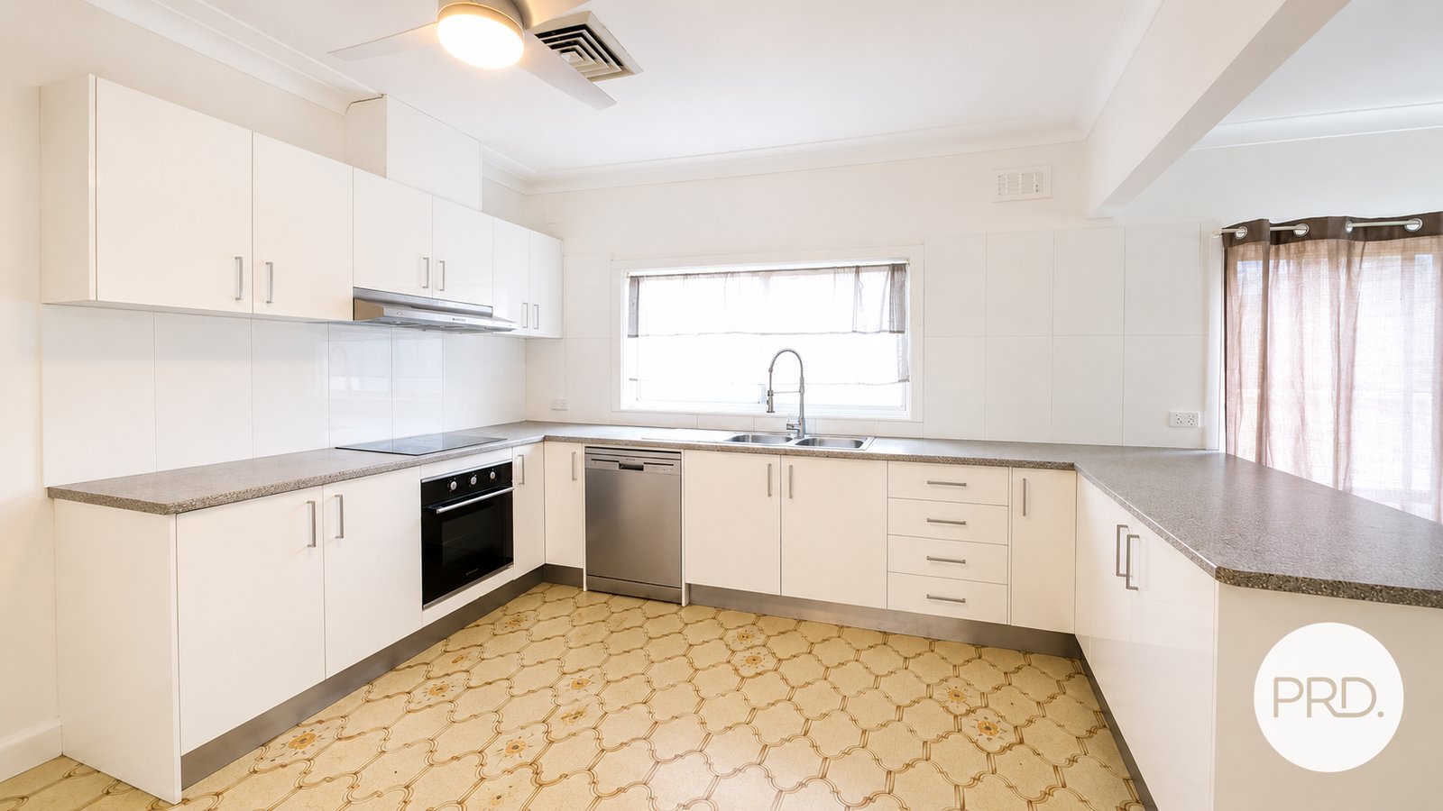 17 Bradshaw Avenue MOOREBANK 3