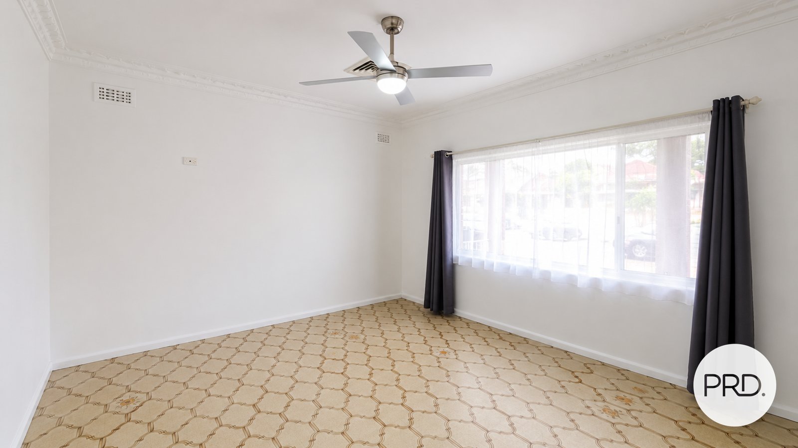 17 Bradshaw Avenue MOOREBANK 8