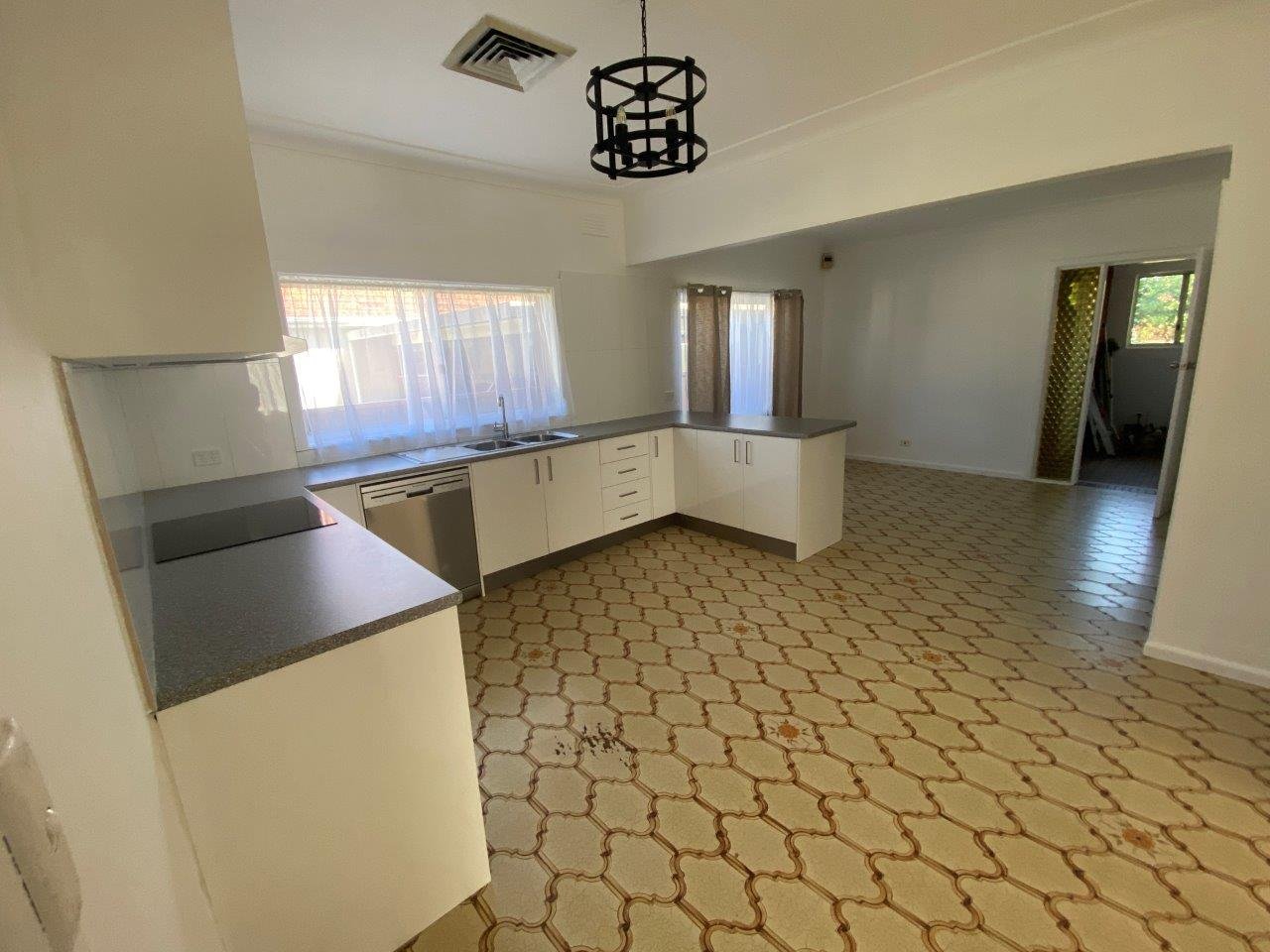 17 Bradshaw Avenue MOOREBANK 4