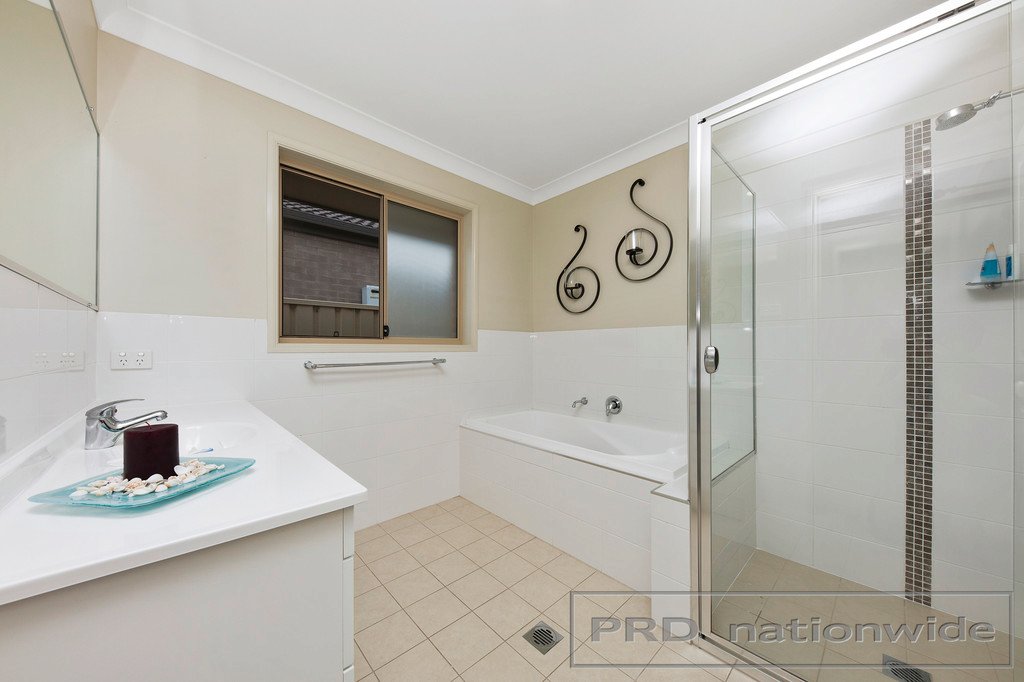 17 Brittany Avenue RUTHERFORD 14