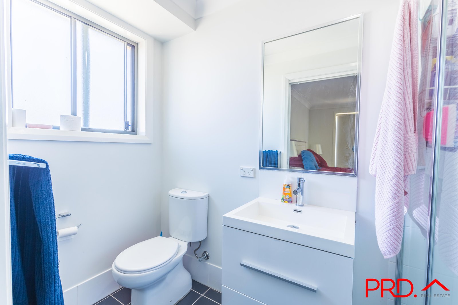 17 Brushbox Grove TAMWORTH 4