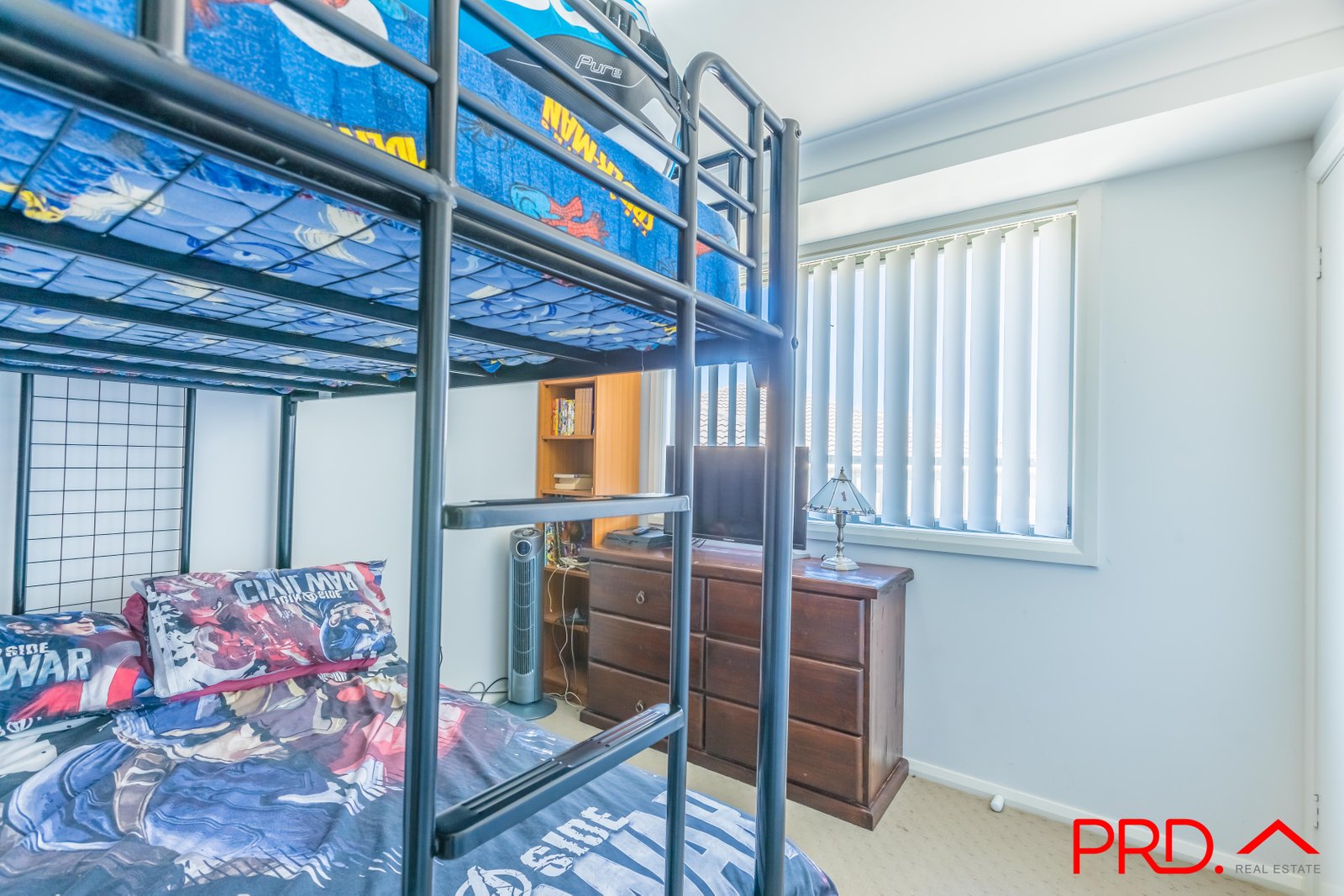 17 Brushbox Grove TAMWORTH 7