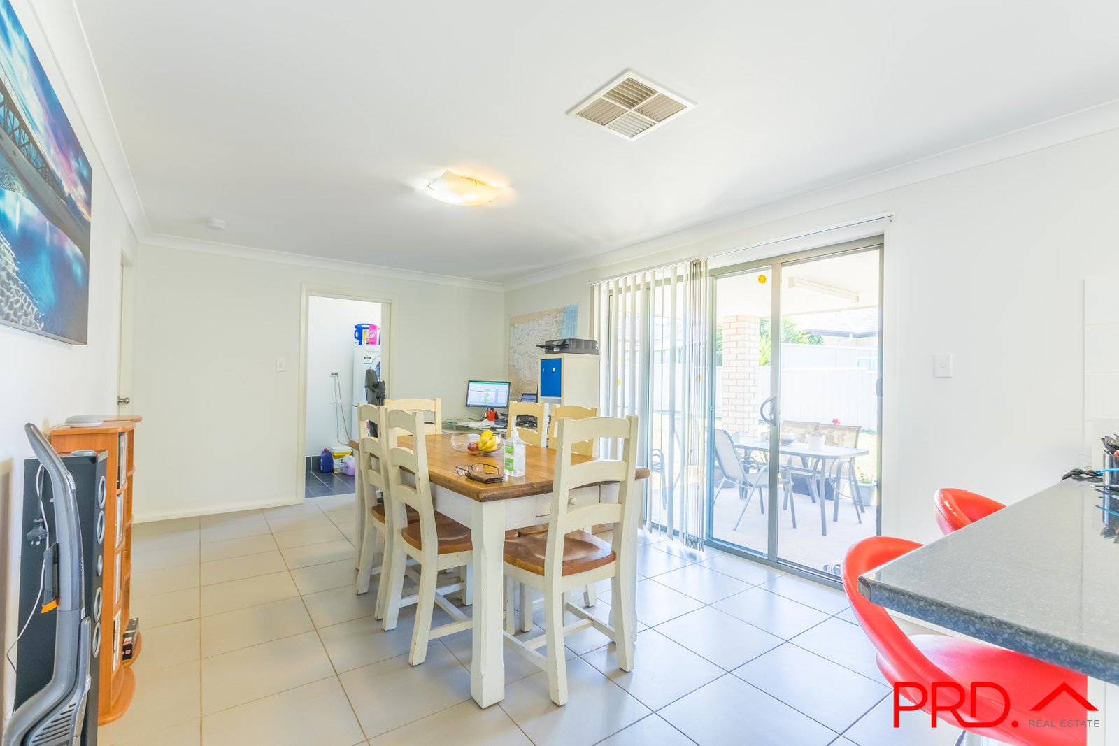 17 Brushbox Grove TAMWORTH 16