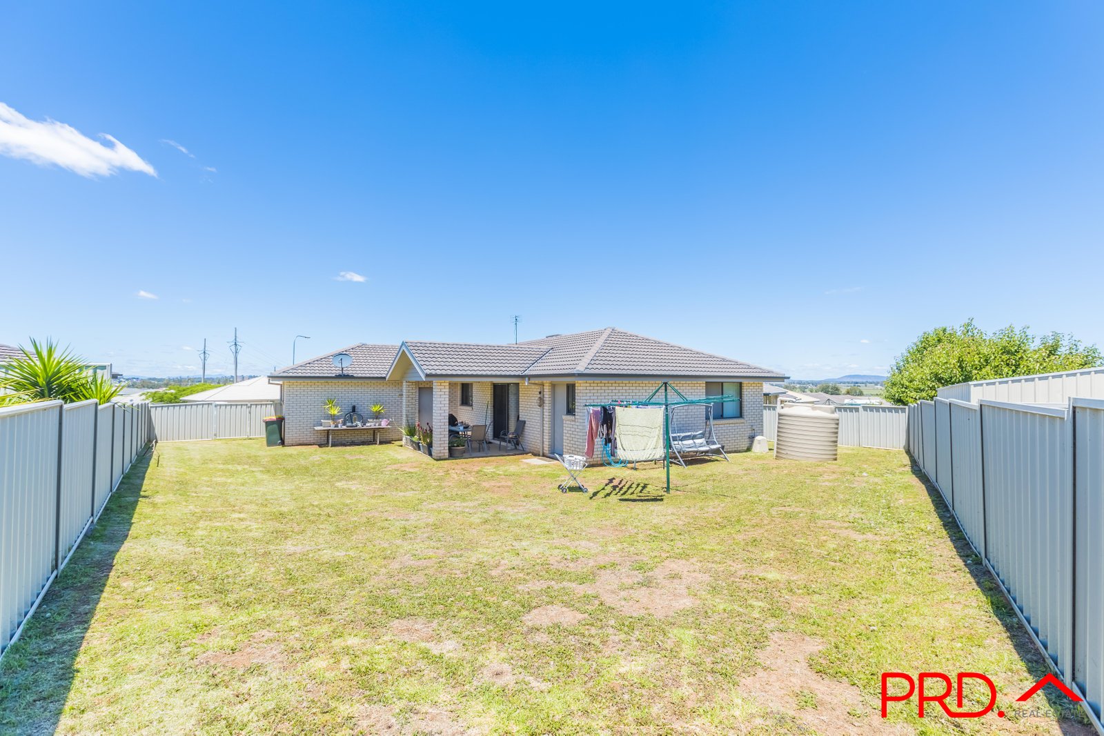17 Brushbox Grove TAMWORTH 19