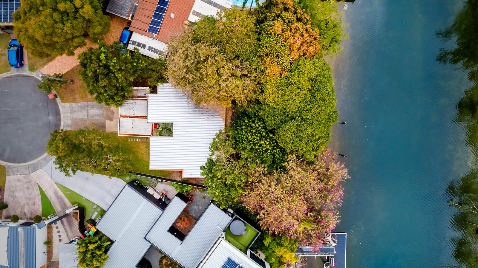 17 Buena Vista Court BROADBEACH WATERS 1