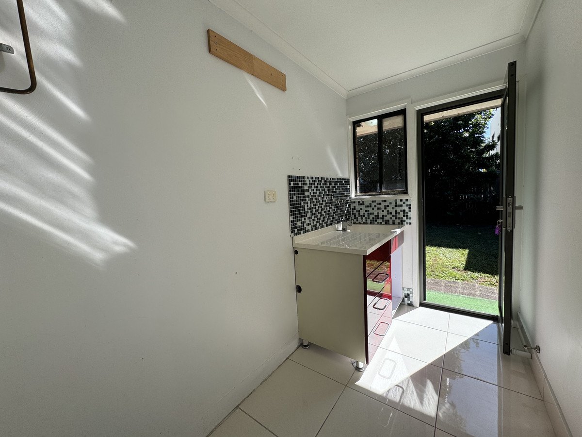 1/7 Bullimah Avenue Burleigh Heads 19