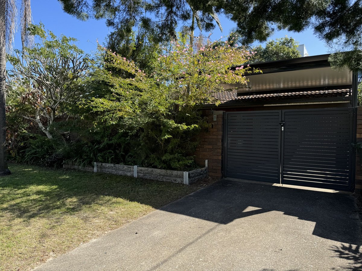 1/7 Bullimah Avenue Burleigh Heads 23