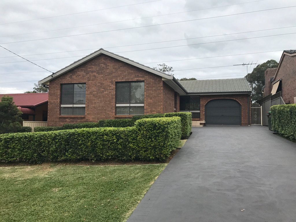 17 Bunbinla Avenue MOUNT RIVERVIEW 1