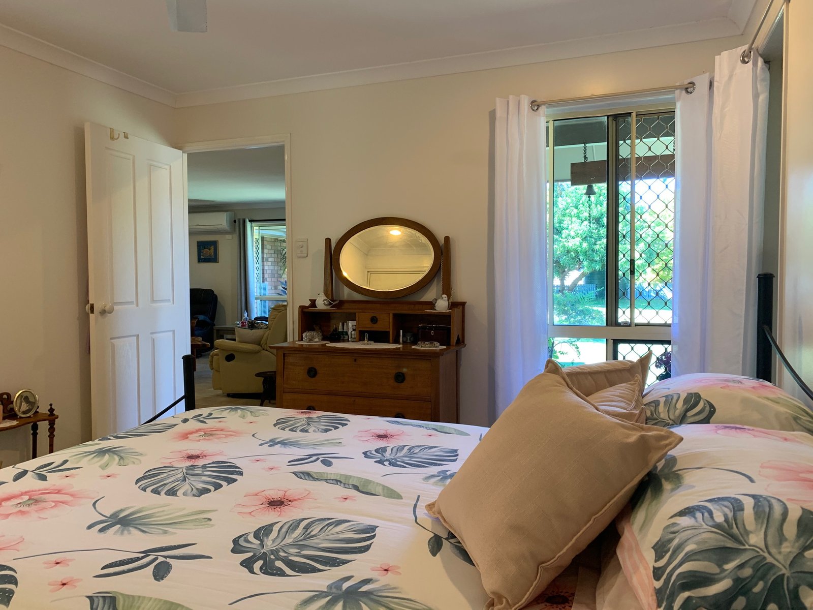 17 Bundesen Avenue MIDGE POINT 9